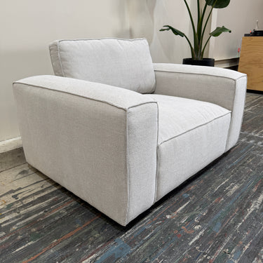 Madoc 1.5 Seater Armchair