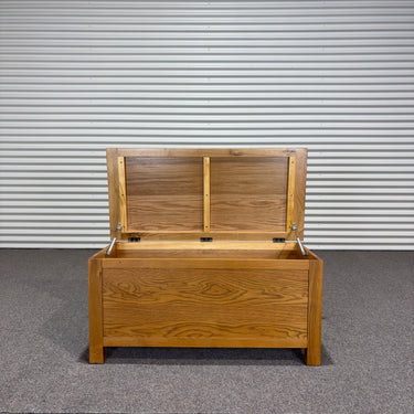 Richmond Blanket Box
