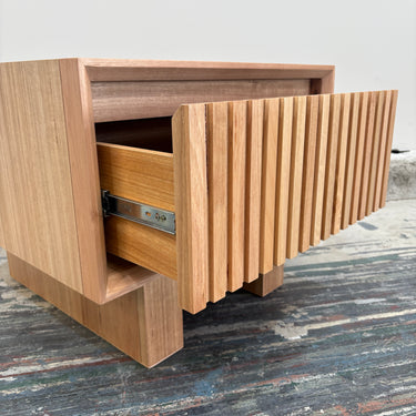 Princeton Lamp Table